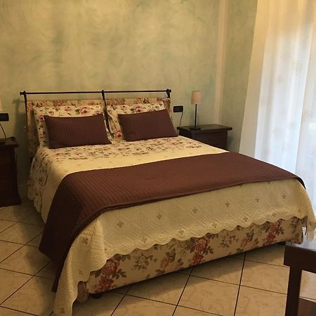 B&B Villa Lina Desenzano del Garda Exterior foto